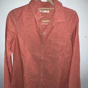 EUC $29.99 OLD NAVY Red Cross-Dye Chambray Shirt
